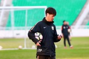 李霄鹏辞去海牛主帅后传闻加盟法甲遭否认，鲁能核心球员被挖传言不实